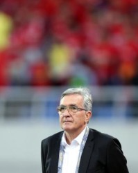 伊万：职业教练什么都要面对 下场使出全部力量