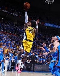 不断向雷霆内线发起冲击，步行者侧翼新星在G7中是真的尽力了？