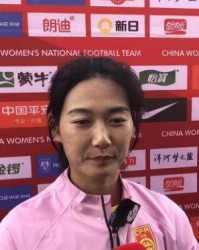 GA黄金甲体育官方网站-杨莉娜：球队防守逐步完善 水指导会给我们减压