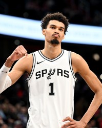 GA黄金甲体育官网-奥利尼克：和文班打球是千载难逢的机会 他在攻防两端改变了比赛